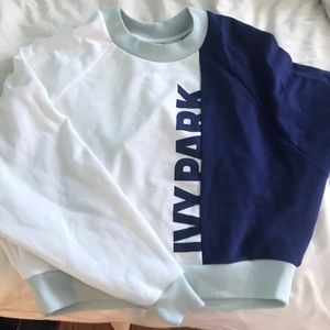 Never worn Ivy Park cropped sweatshirt
